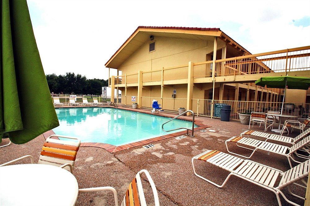 Motel 6-Dallas, Tx - Farmers Branch Εξωτερικό φωτογραφία