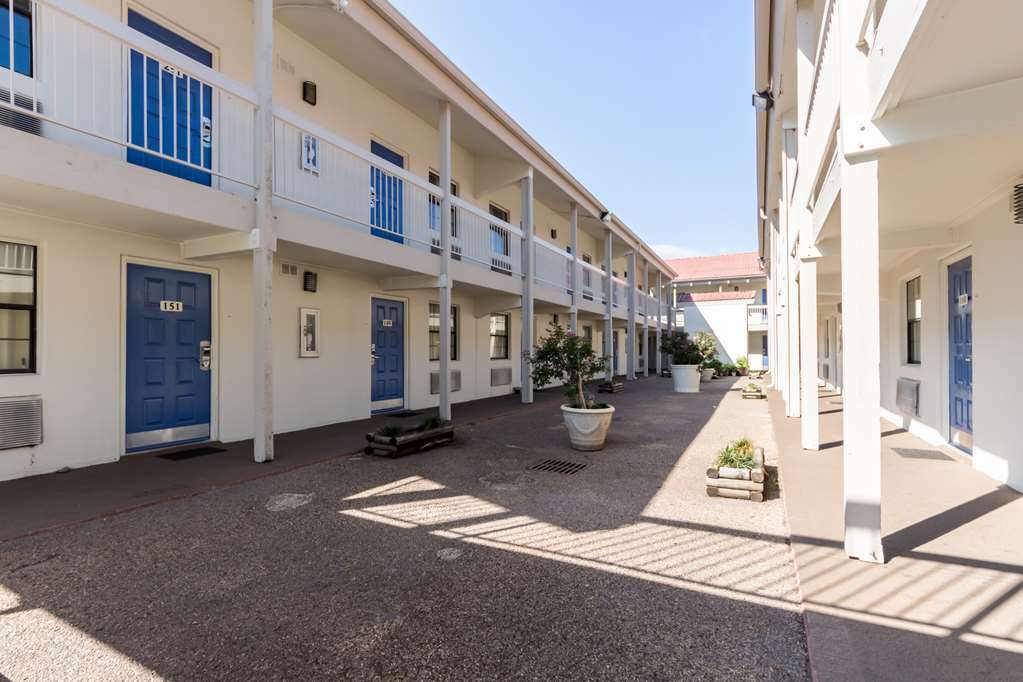 Motel 6-Dallas, Tx - Farmers Branch Εξωτερικό φωτογραφία